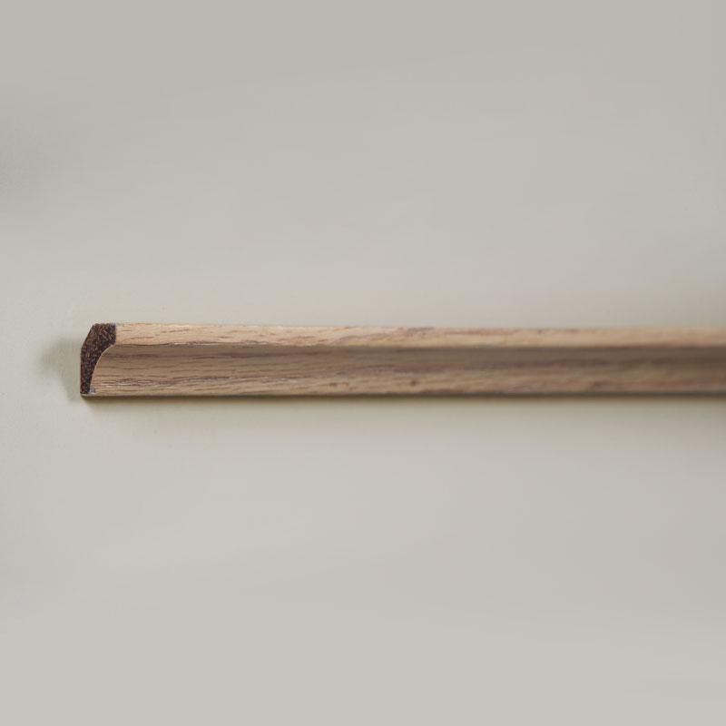 Moulure de coin intérieur en bois massif/moulure Scotia (enveloppée de placage de chêne rouge + peinture) – Couleur chêne 3/5
