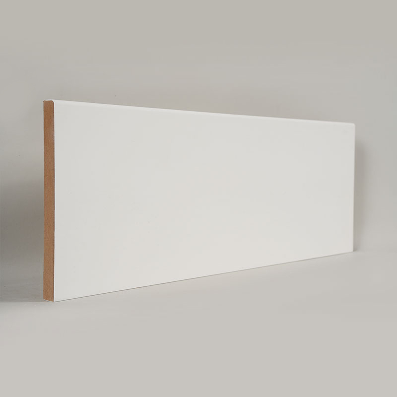Plinthe MDF (apprêt de remplissage et blanc perle) 1/2' x 5 1/2'