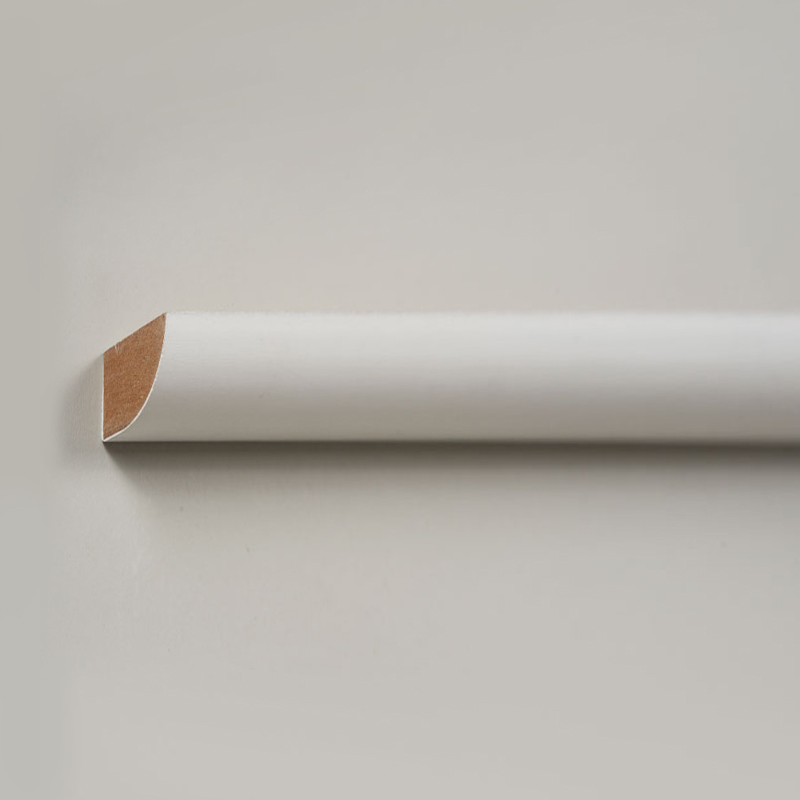 Moulure quart de rond en MDF (apprêt de remplissage et blanc nacré) 1/2' x 3/4'