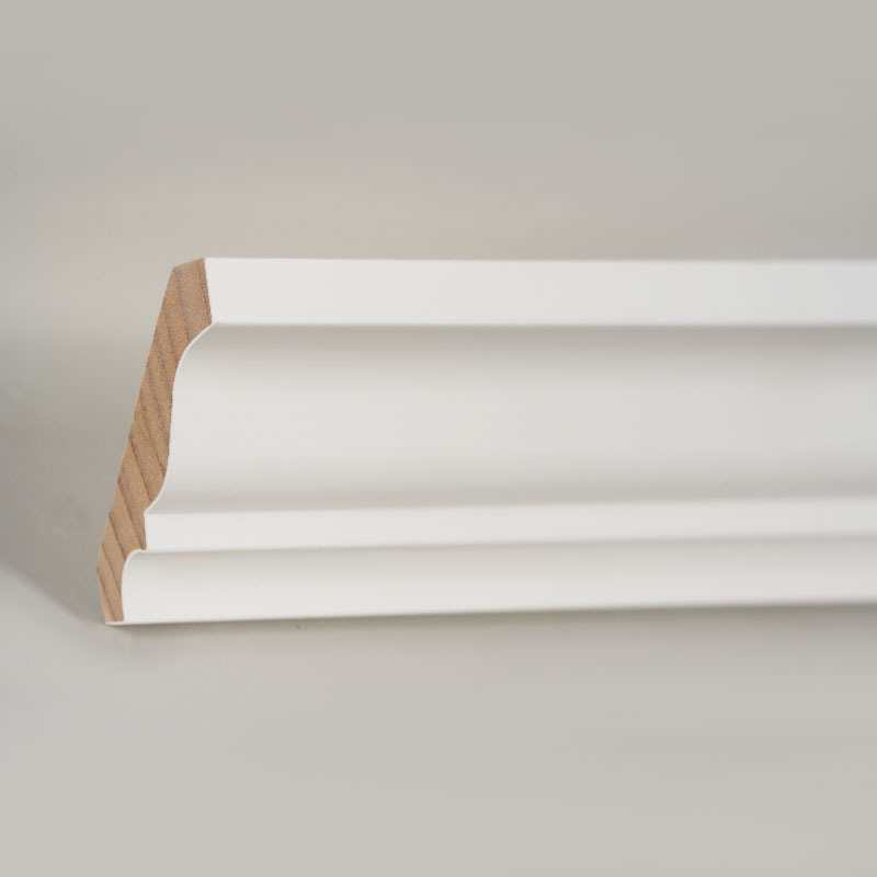 Moulure couronnée en bois de pin (apprêt de remplissage et blanc perle) 3/5' x 3 1/4'