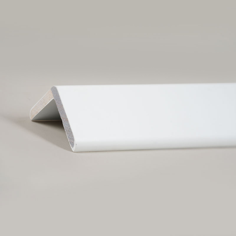 Bande de transition en bois massif à angle droit (90°) (apprêt de remplissage + peinture) - Blanc 1 1/2