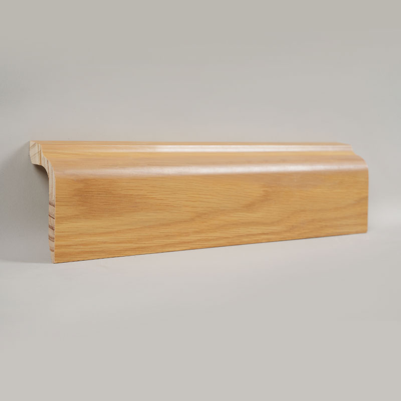 Plinthe en bois de pin (enveloppée de placage de chêne blanc + peinture) – Couleur chêne 1 3/5'x3 5/9'