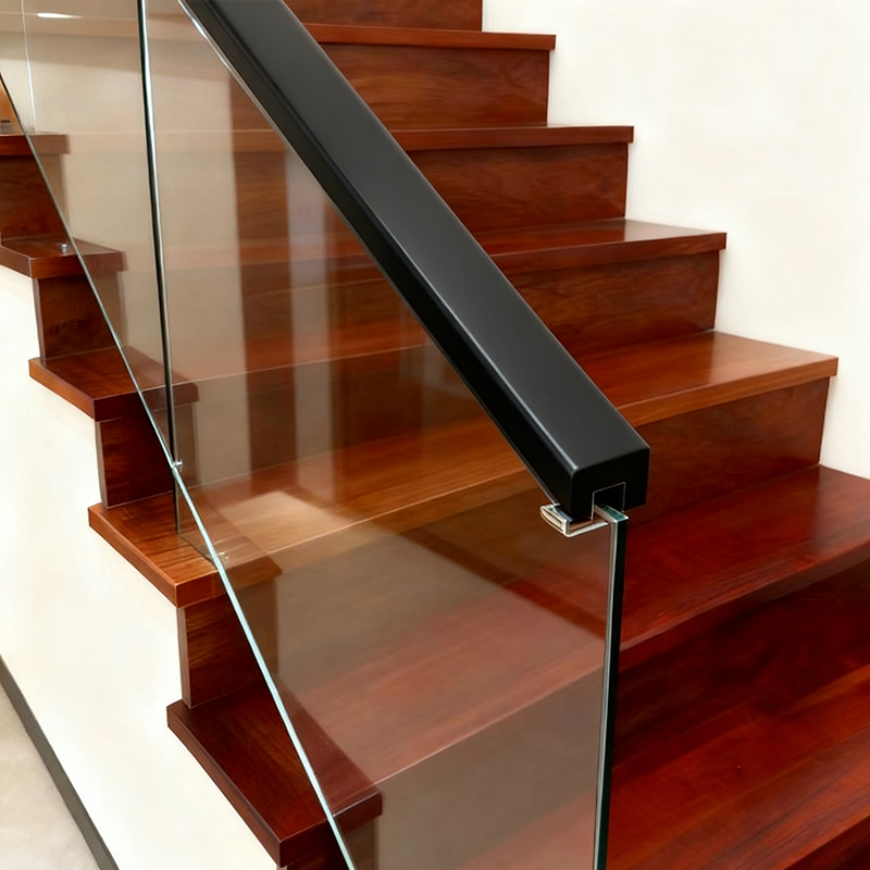 Rampes d'escalier en bois massif (apprêtées et peintes)-Munich 1 1/6' x 1 1/6'