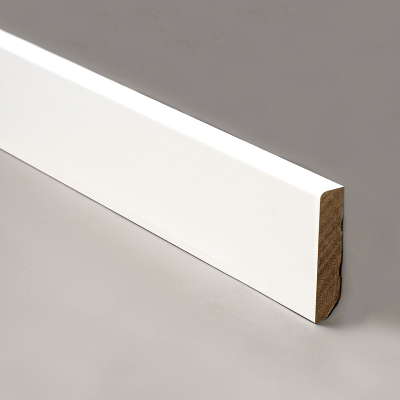 Plinthe en bois massif (apprêtée et peinte) - Blanc 1/2' x 2 3/8'