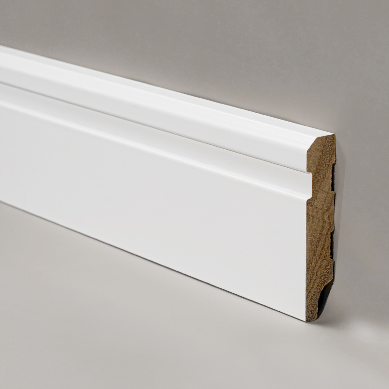 Plinthe en bois massif (apprêtée et peinte) - Blanc 3/5' x 3 1/6'