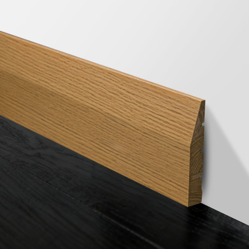 Plinthe en bois massif (enveloppée de placage de chêne rouge + peinture) – Couleur chêne 3/5' x 3 15/16'