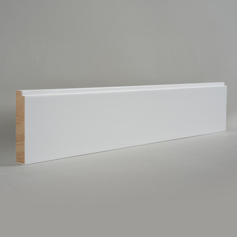 Plinthe en bois de pin (apprêtée et peinte) - Blanc 3/5' x 3 1/6' -A1